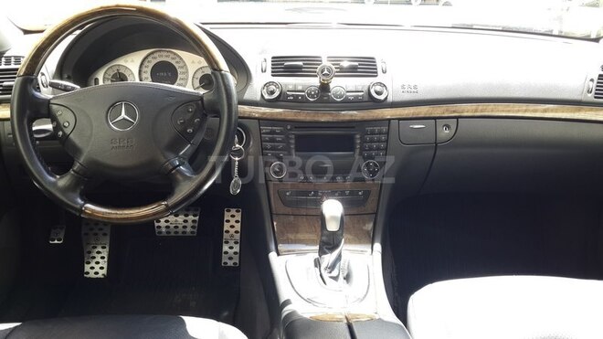 Mercedes E 220 2005, 230,000 km - 2.2 l - Bakı