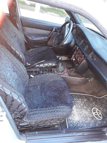 Mercedes 190 1992, 250,000 km - 1.8 l - Bakı