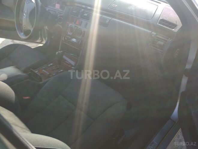 Mercedes C 220 2002, 267,000 km - 2.2 l - Bakı