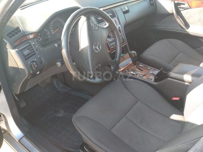 Mercedes C 220 2002, 267,000 km - 2.2 l - Bakı