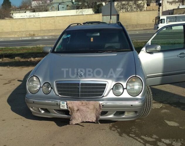 Mercedes C 220 2002, 267,000 km - 2.2 l - Bakı