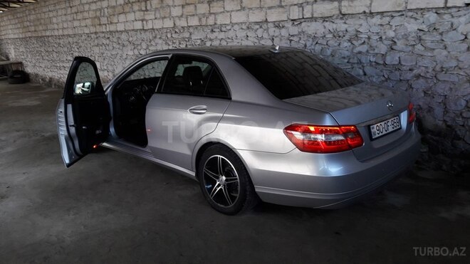 Mercedes E 220 2011, 194,000 km - 2.2 л - Bakı