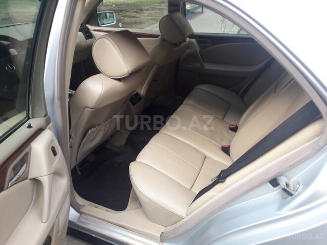 Mercedes E 220 1998, 32,000 km - 2.2 l - Bakı