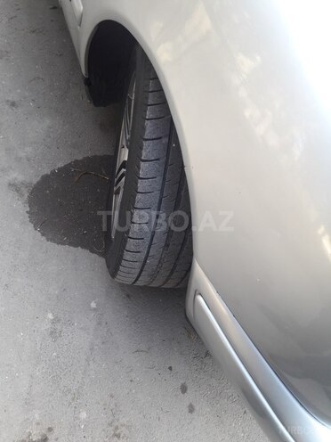 Mercedes E 220 1998, 32,000 km - 2.2 l - Bakı