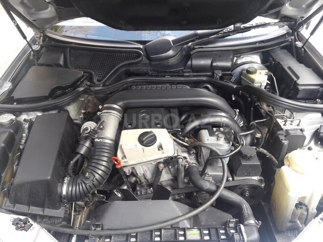 Mercedes E 220 1998, 32,000 km - 2.2 l - Bakı