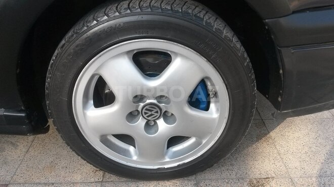Volkswagen Golf 1993, 200,000 km - 2.0 l - Bakı