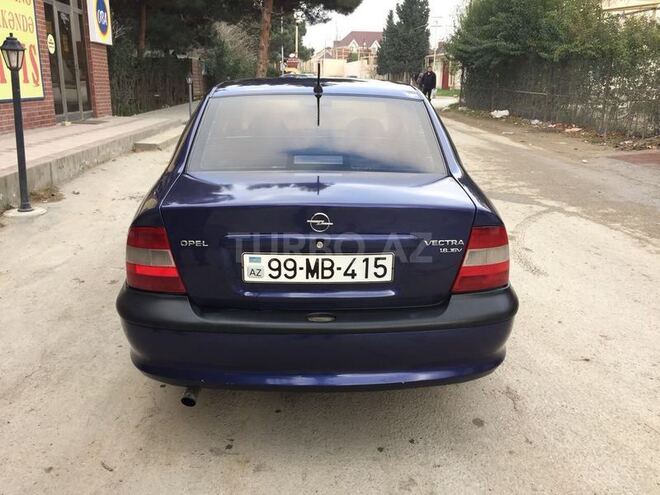 Opel Vectra 1997, 225,000 km - 1.8 л - Bakı