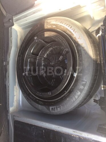 Mercedes E 220 2000, 337,000 km - 2.2 л - Bərdə