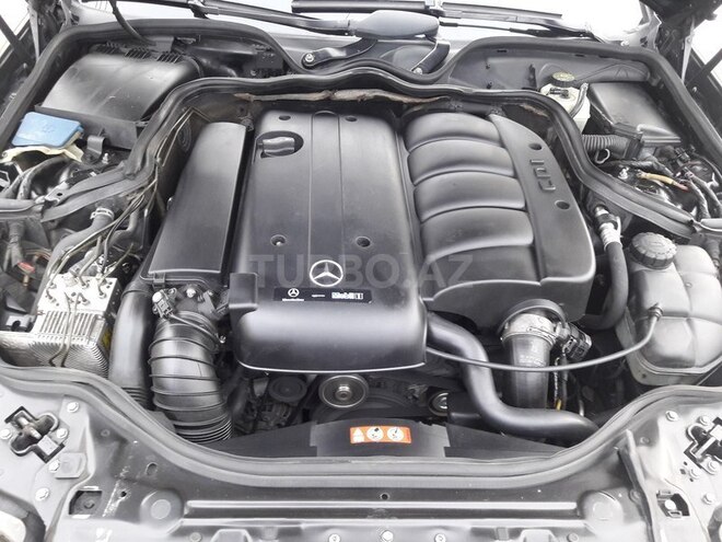 Mercedes E 220 2005, 257,900 km - 2.2 l - Bakı