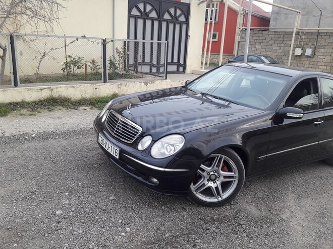 Mercedes E 220 2005, 257,900 km - 2.2 l - Bakı
