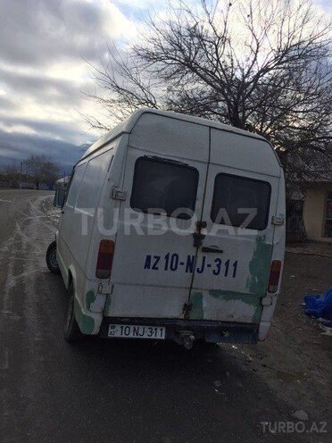 Mercedes 208 D 1995, 373,728 km - 3.5 l - Bərdə