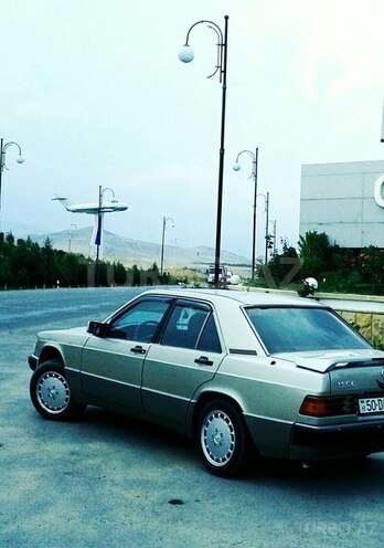 Mercedes 190 1991, 350,000 km - 0.2 l - Füzuli