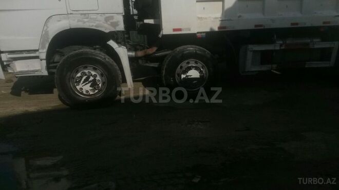 HOWO Sinotruk 2013, 45,000 km - 9.5 l - Bakı