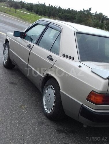 Mercedes 190 1991, 350,000 km - 0.2 l - Füzuli
