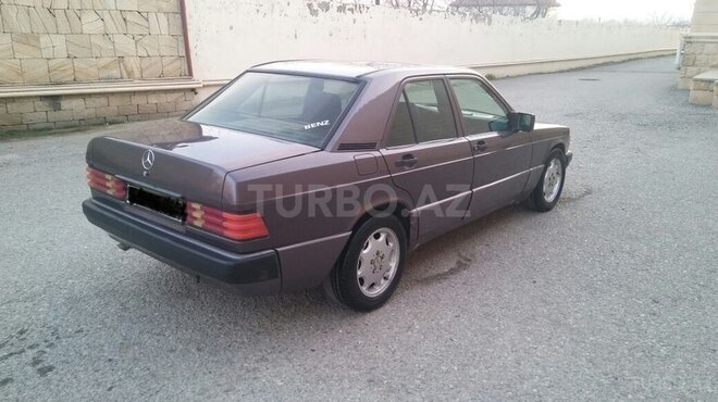 Mercedes 190 1993, 423,450 km - 2.0 l - Qobustan