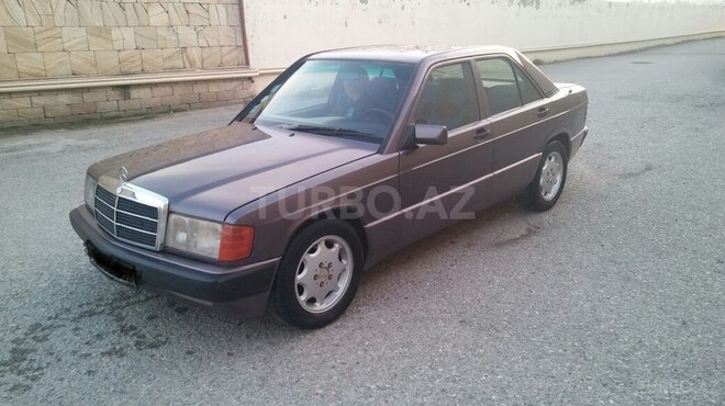 Mercedes 190 1993, 423,450 km - 2.0 l - Qobustan