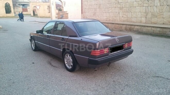 Mercedes 190 1993, 423,450 km - 2.0 l - Qobustan