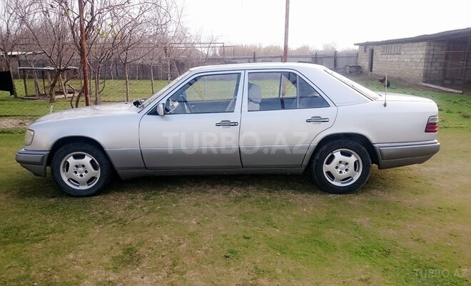 Mercedes E 200 1994, 384,000 km - 2.0 l - Kürdəmir