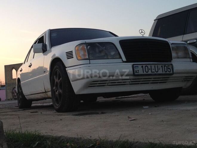 Mercedes E 300 1994, 224,600 km - 0.3 l - Bakı