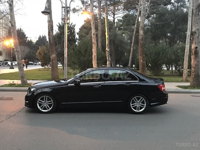 Mercedes C 300 2013, 101,000 km - 3.0 l - Bakı