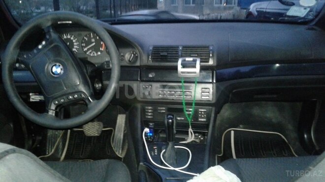 BMW 525 1999, 220,000 km - 2.5 l - Bakı