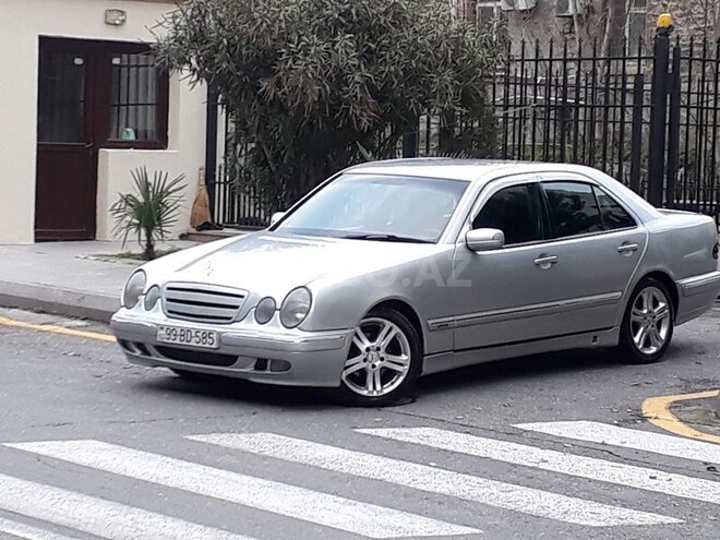 Mercedes E 220 2001, 298,974 km - 2.2 l - Bakı