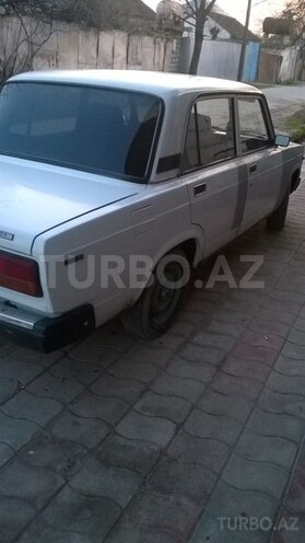 LADA (VAZ) 2107 1998, 198,000 km - 1.6 l - Ucar