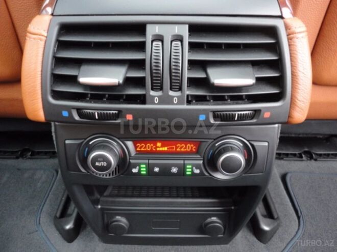 BMW X5 M 2011, 81,000 km - 4.4 l - Bakı