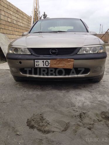 Opel Vectra 1999, 200,000 km - 1.6 l - Mingəçevir