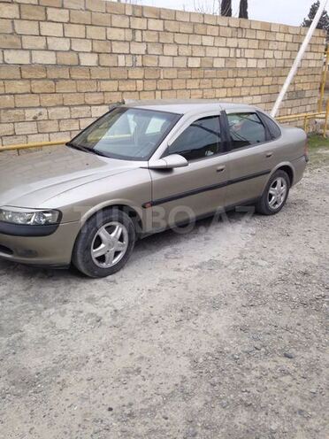 Opel Vectra 1999, 200,000 km - 1.6 l - Mingəçevir