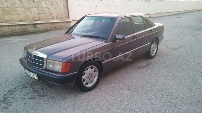 Mercedes 190 1993, 419,500 km - 2.0 l - Qobustan