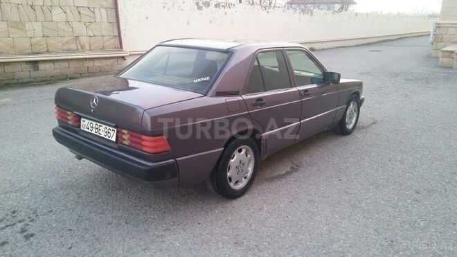 Mercedes 190 1993, 419,500 km - 2.0 l - Qobustan