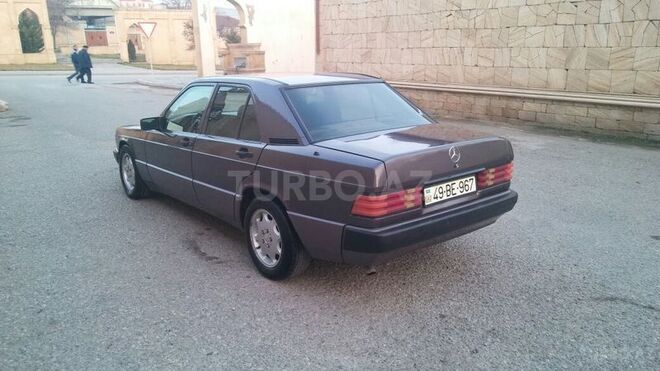 Mercedes 190 1993, 419,500 km - 2.0 l - Qobustan
