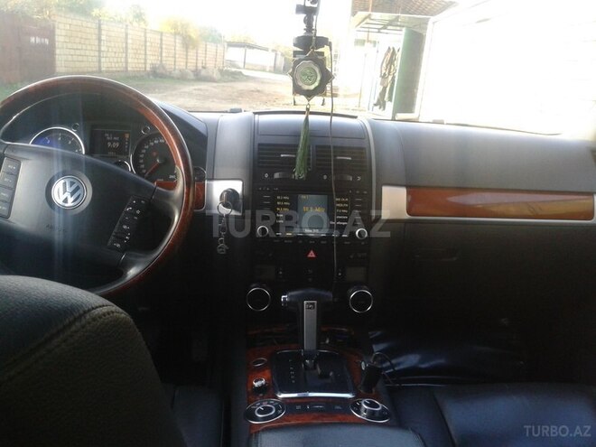 Volkswagen Touareg 2006, 130,000 km - 3.2 l - Goranboy