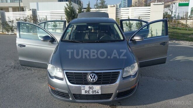Volkswagen Passat 2005, 240,000 km - 2.0 l - Bakı