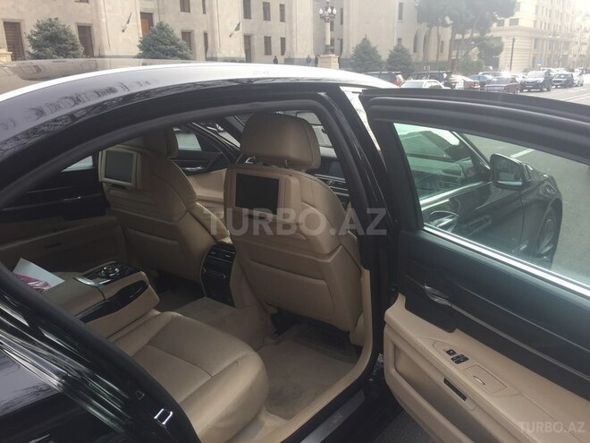 BMW 750 2009, 183,500 km - 4.4 л - Bakı