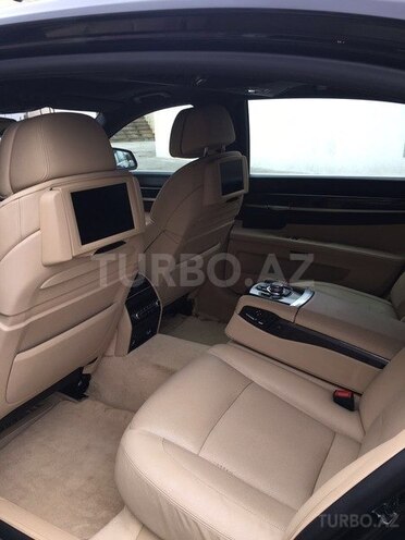 BMW 750 2009, 183,500 km - 4.4 л - Bakı
