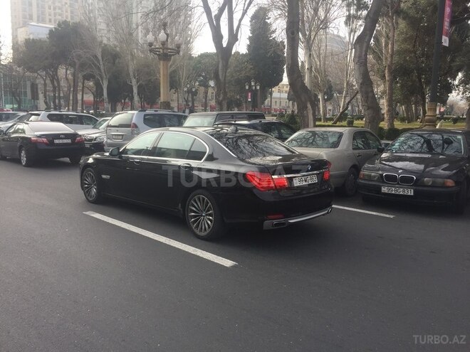 BMW 750 2009, 183,500 km - 4.4 л - Bakı