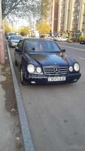 Mercedes E 230 1995, 280,000 km - 2.3 l - Bakı