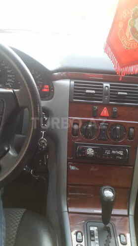 Mercedes E 230 1995, 280,000 km - 2.3 l - Bakı