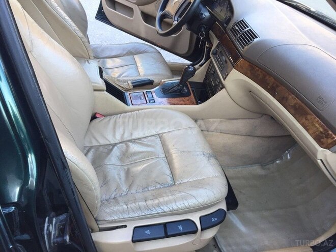 BMW 528 1998, 321,678 km - 2.8 l - Sumqayıt