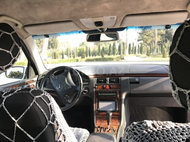Mercedes E 240 1999, 222,000 km - 2.6 l - Mingəçevir