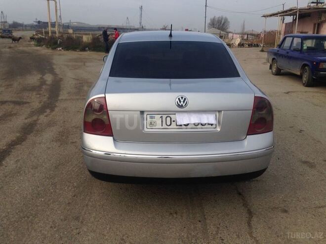 Volkswagen Passat 2001, 300,000 km - 2.0 л - Bakı