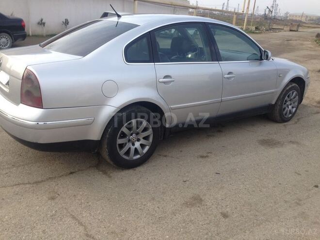 Volkswagen Passat 2001, 300,000 km - 2.0 л - Bakı