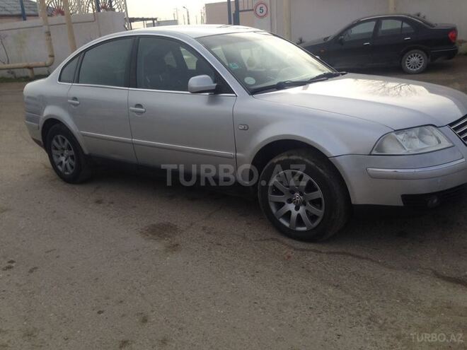 Volkswagen Passat 2001, 300,000 km - 2.0 л - Bakı