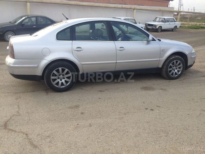 Volkswagen Passat 2001, 300,000 km - 2.0 л - Bakı