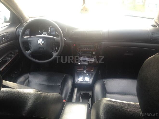 Volkswagen Passat 2001, 300,000 km - 2.0 л - Bakı
