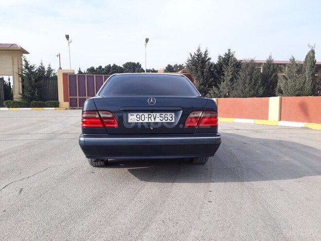 Mercedes E 270 2000, 308,102 km - 2.7 l - Bakı