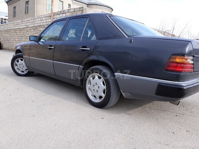 Mercedes E 230 1991, 300,000 km - 2.3 l - Bakı