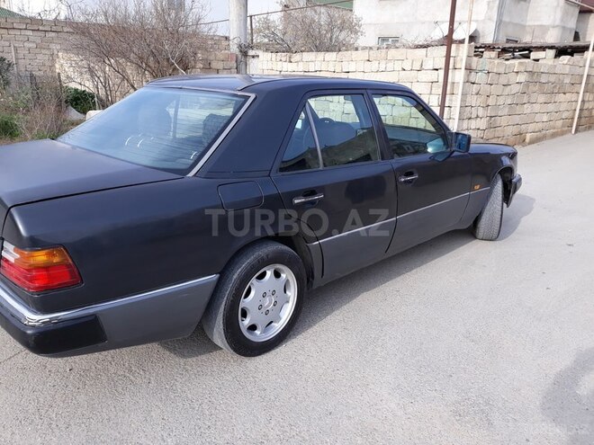 Mercedes E 230 1991, 300,000 km - 2.3 l - Bakı
